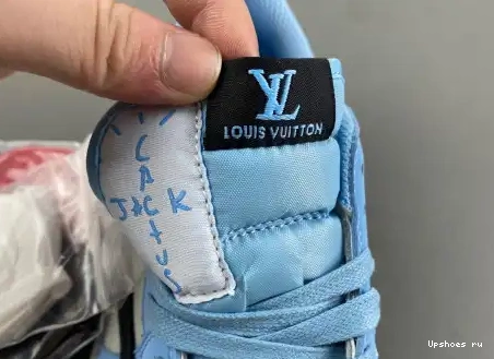 DM7866-107 DM7866-107 OG JORDAN 1 TRAVIS LOW SP   RETRO SCOTT 0501